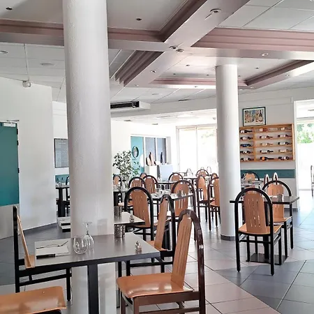 Abor Hotel, Mont De Marsan 3*