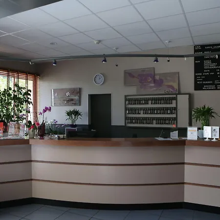 Abor Hotel, Mont De Marsan 酒店 圣皮埃尔杜山