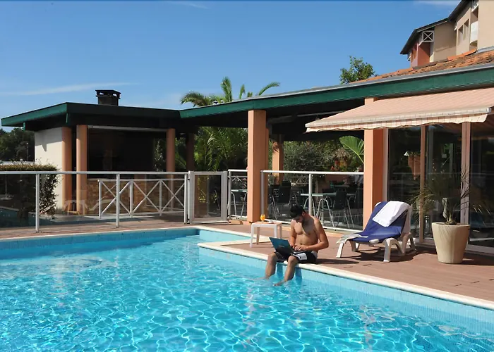 Abor Hôtel, Mont De Marsan