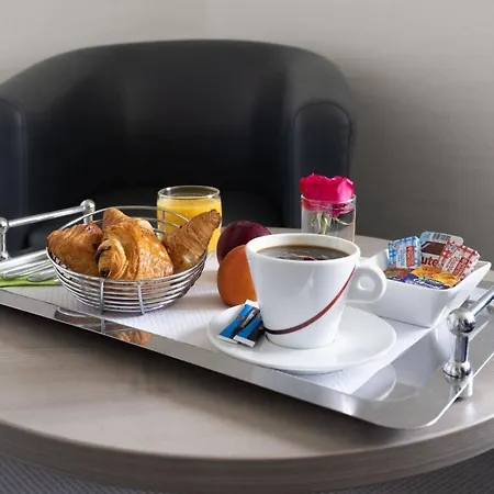 Abor Hotel, Mont De Marsan מלון 3*