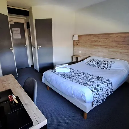 Abor Hotel, Mont De Marsan מלון 3*