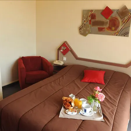 Abor Hotel, Mont De Marsan מלון