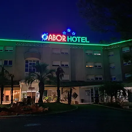 מלון Abor Hotel, Mont De Marsan Saint-Pierre-du-Mont (Landes)
