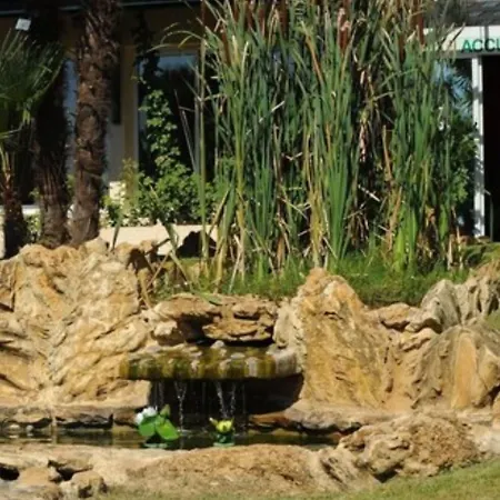 מלון Abor Hotel, Mont De Marsan 3*