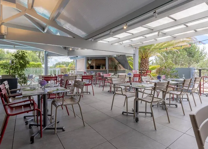 Abor Hotel, Mont De Marsan Отель Saint-Pierre-du-Mont (Landes)